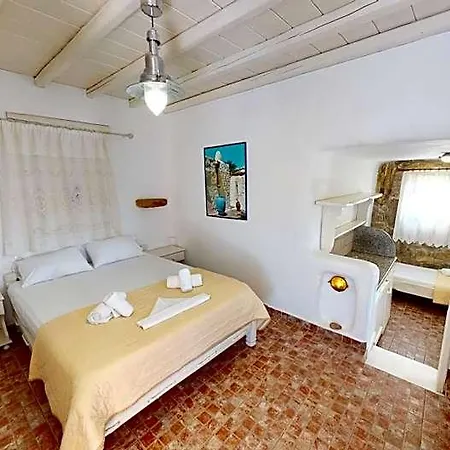 Alexandros Mykonos